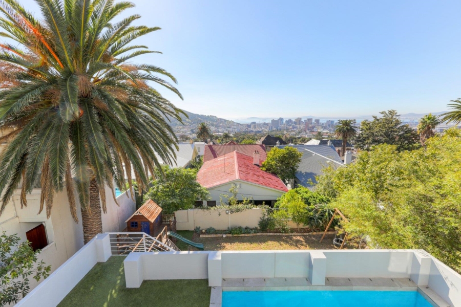 4 Bedroom Property for Sale in Oranjezicht Western Cape